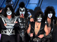 Previous Article KISS and Mötley Crüe: THE TOUR