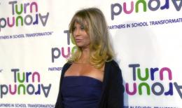 Goldie Hawn Honored at Turnaround for Children Impact Awards Dinner Goldie Hawn Honored at Turnaround for Children Impact Awards Dinner