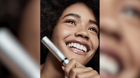 The Latest in Getting Long Lashes 