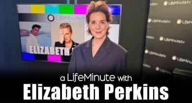 Elizabeth Perkins Says Working with Dan Levy and Old Friend Laurie Metcalf on Netflix’s Big Mistakes Has Been “a Gift”